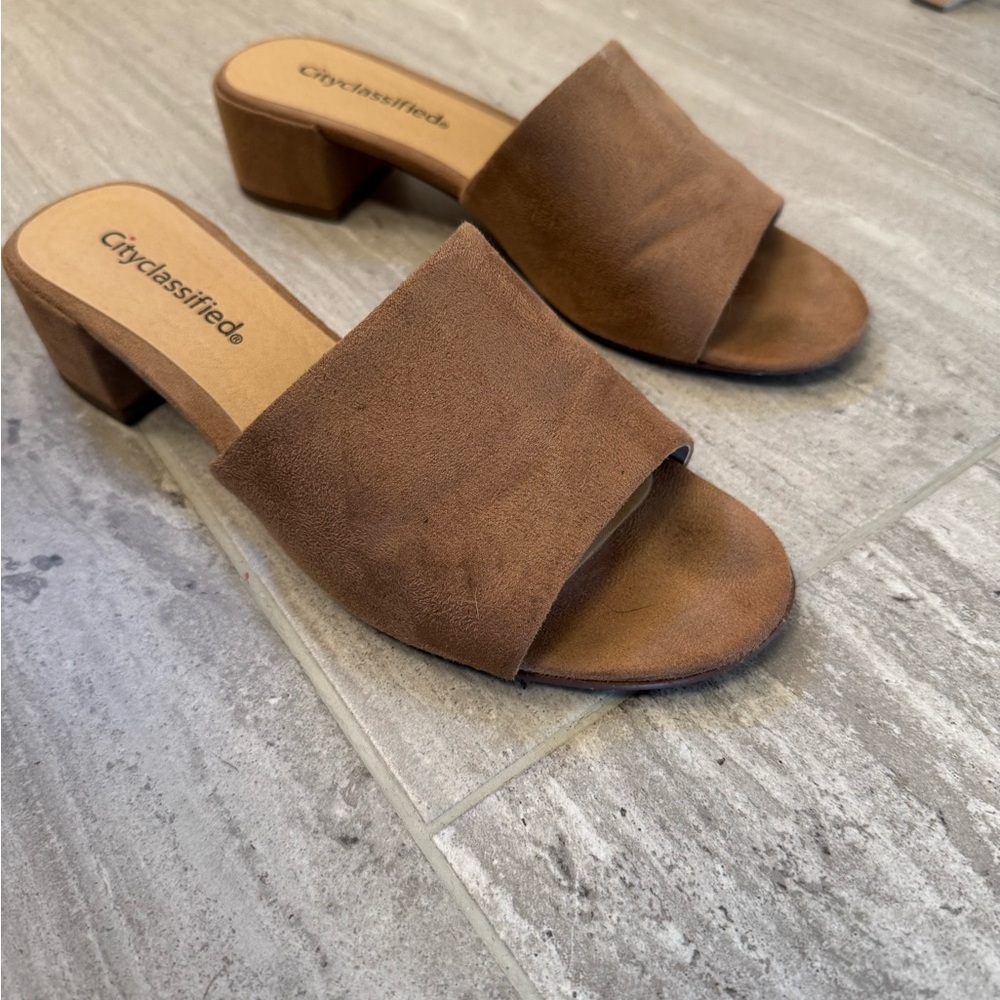 Cityclassified Brown Sandals with Block Heel